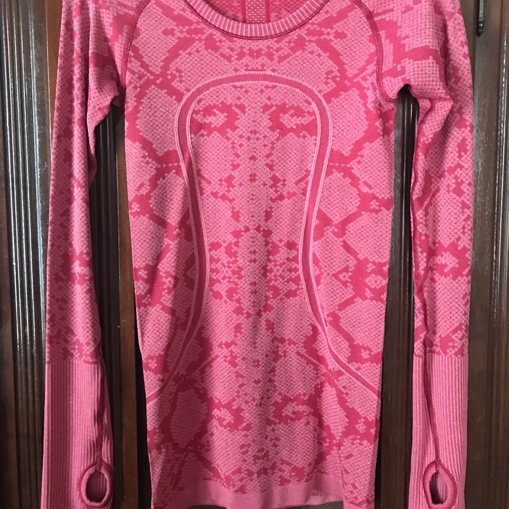 Lululemon Long Sleeve Top Size 2